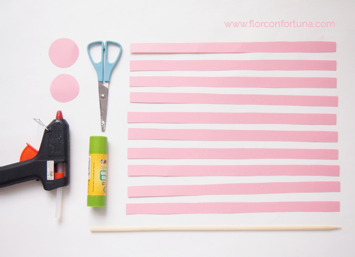 Materiales manualidades niños molinillo